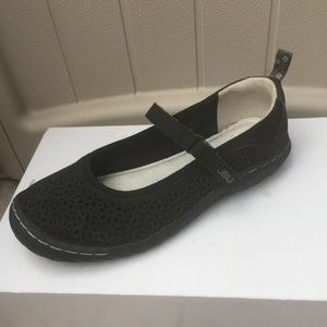 Jambu JBU Granada Perforated Mary Jane Flats